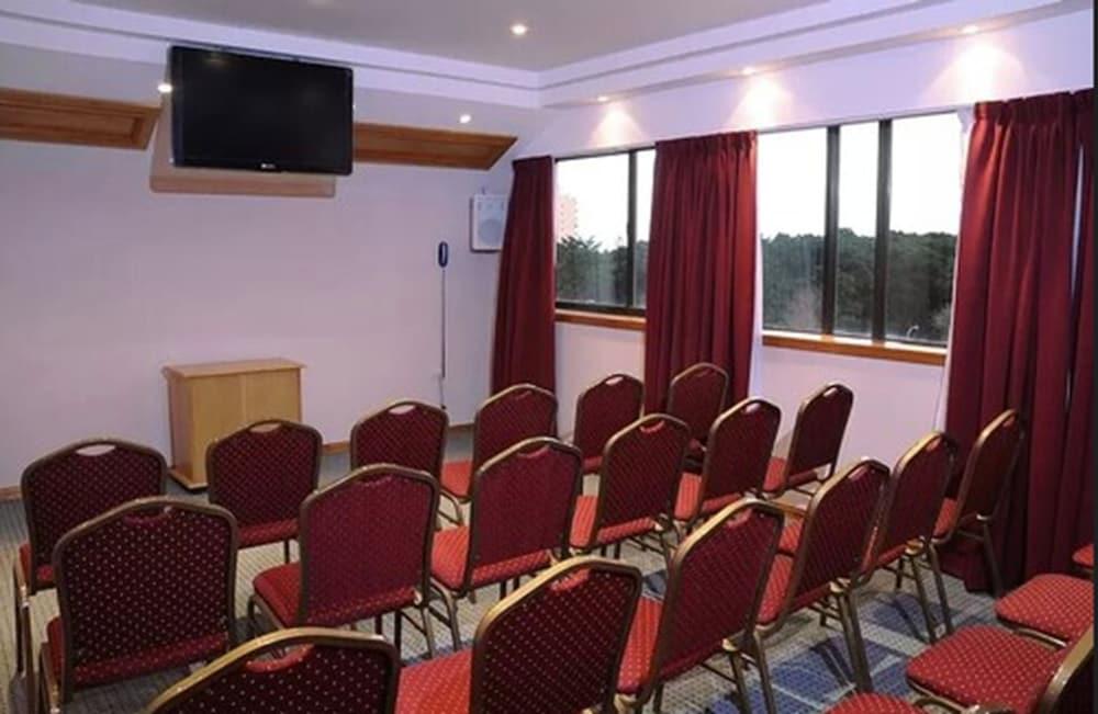 Niken Hotel Spa & Business Center Necochea Exteriör bild