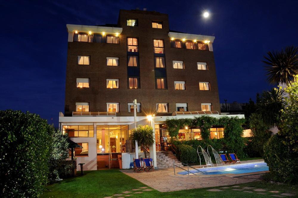 Niken Hotel Spa & Business Center Necochea Exteriör bild